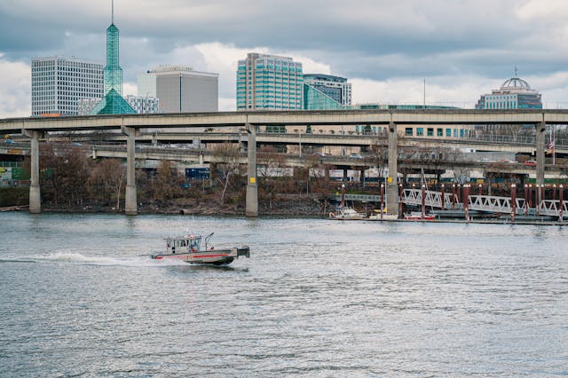 A boat on the water in Portland, Oregon